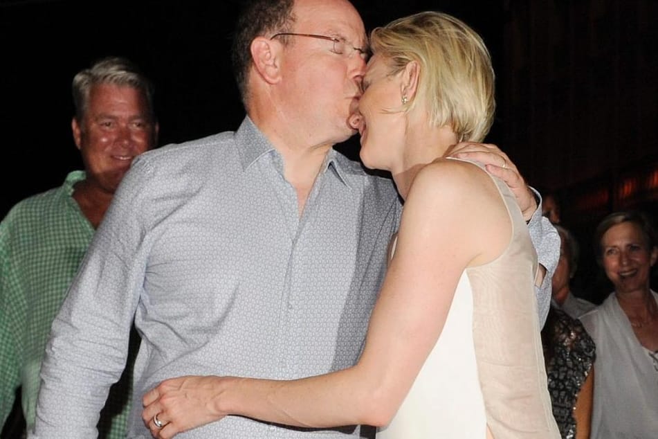 Albert und Charlène beim Konzert von Robbie Williams in Monaco.