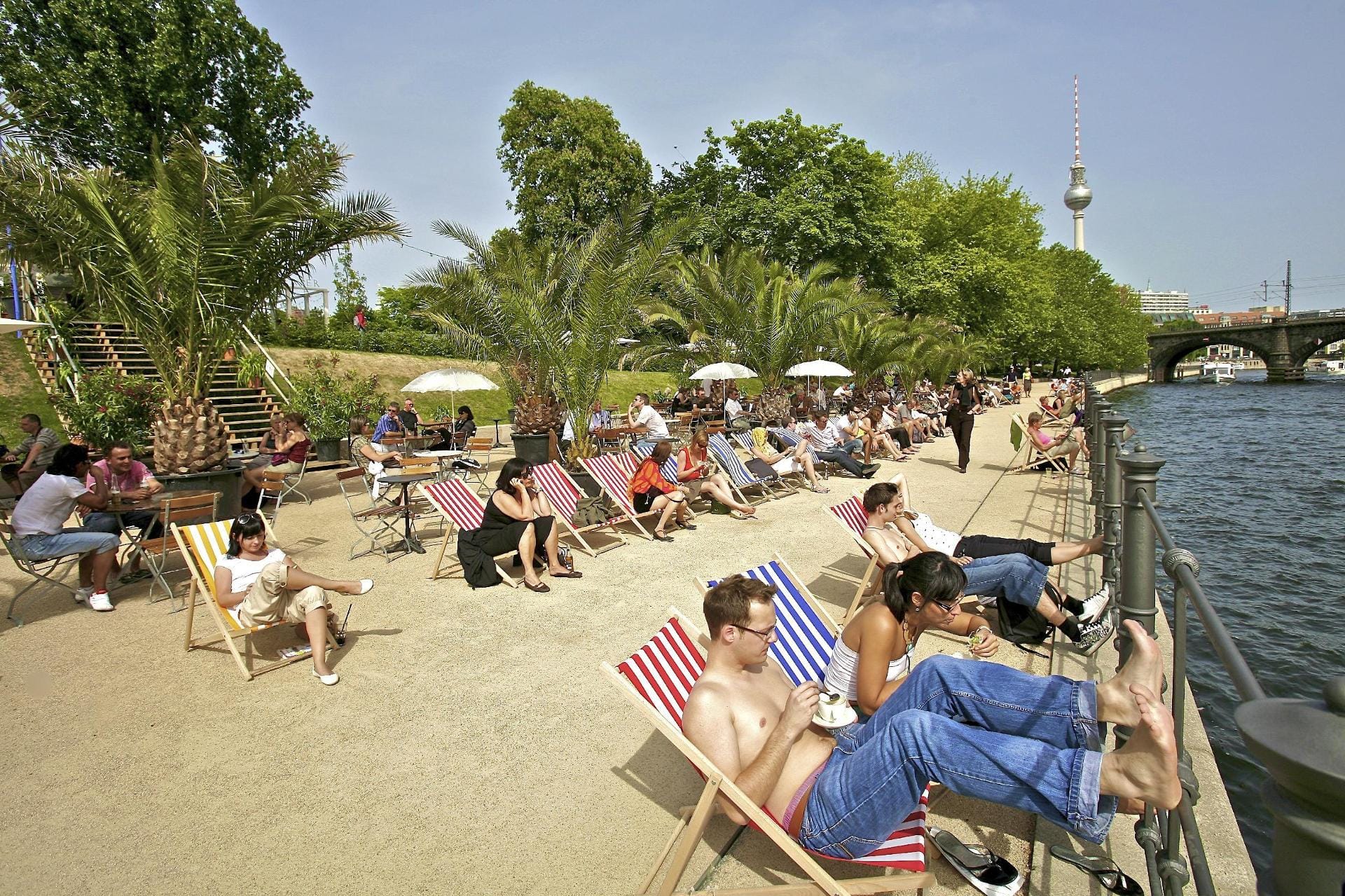 Berlin ist ein wahres Strandbar-Dorado. Die "Strandbar Mitte" gibt es schon seit 2002.