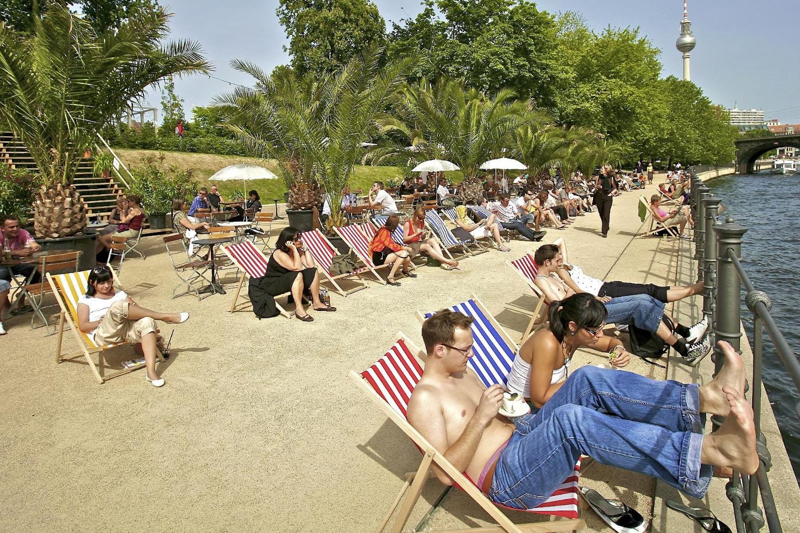 Berlin ist ein wahres Strandbar-Dorado. Die "Strandbar Mitte" gibt es schon seit 2002.