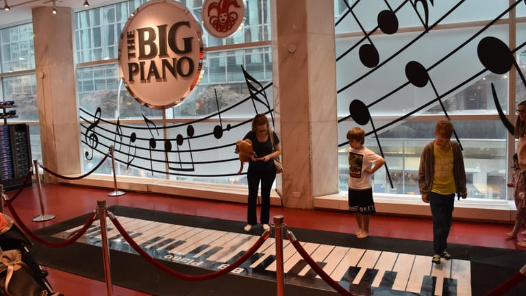Kein Big Piano mehr: Spielzeugladen FAO Schwarz in New York schließt.