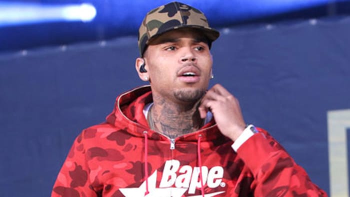 Bei Chris Brown wurde eingebrochen.