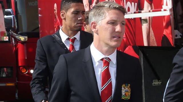 Ein noch ungewohnter Anblick: Bastian Schweinsteiger im Dress von Manchester United. Ein noch ungewohnter Anblick: Bastian Schweinsteiger im Dress von Manchester United.