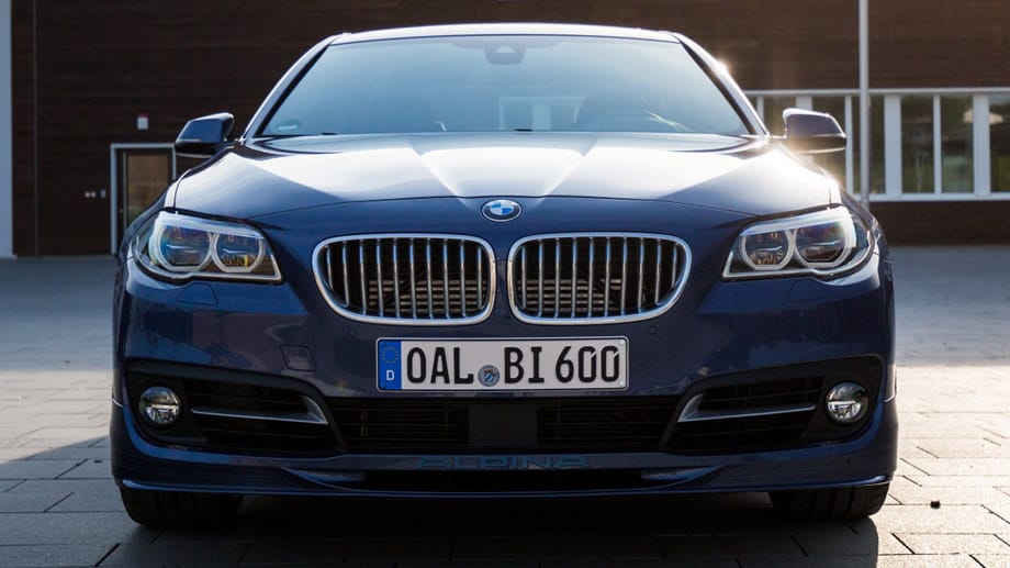 Der Basispreis für den BMW Alpina B5 Edition 50 liegt bei 114.200 Euro für die Limousine.