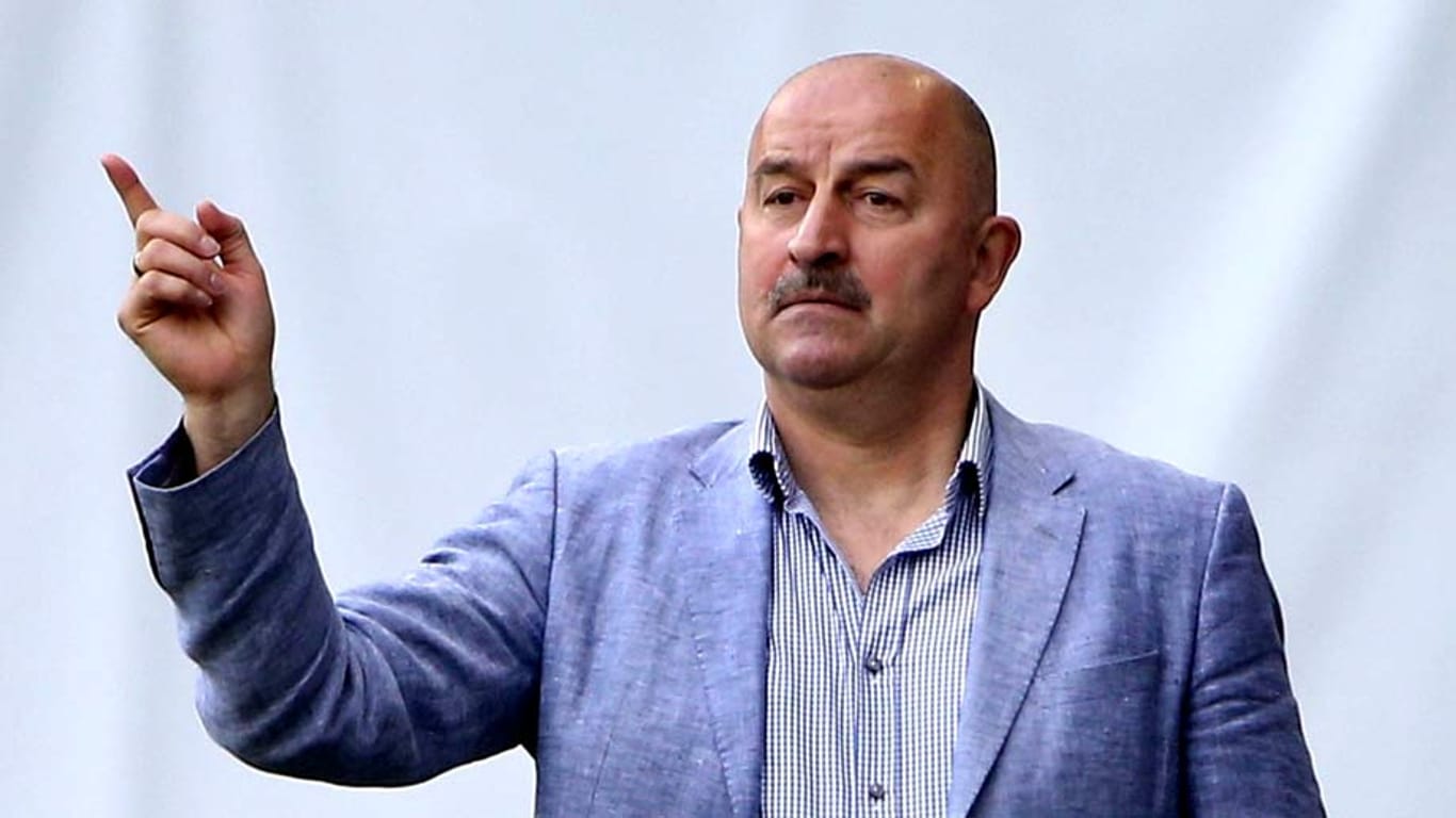 Stanislaw Tschertschessow ist als neuer russischer Nationaltrainer im Gespräch.