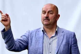 Stanislaw Tschertschessow ist als neuer russischer Nationaltrainer im Gespräch.