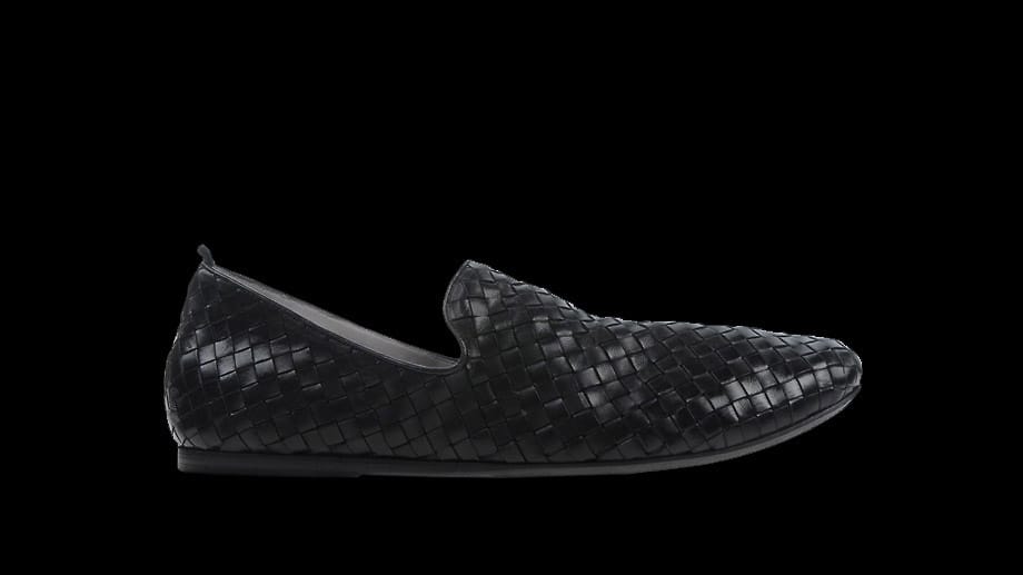 Feines Schuhwerk wie die aufwendig gefertigten Slipper des italienischen Geheimtipps Marsèll (710 Euro) findet man bei Thecorner.