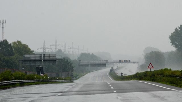 Auf der A2 bei Hannover ging den ganzen Sonntag über nichts mehr.