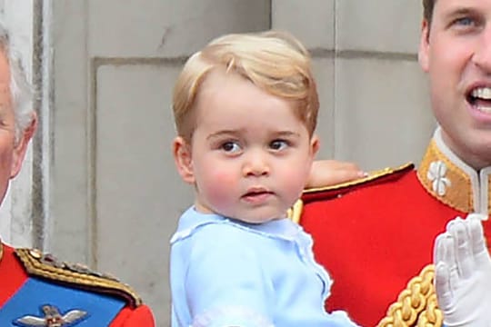 Prinz George mit Papa William und Opa Charles im Juni bei "Trooping the Colour".