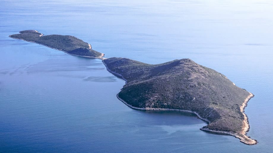 Nissos Makri liegt im Ionischen Meer. Der Preis für das umgerechnet einen Quadratkilometer große Eiland ist nicht bekannt.
