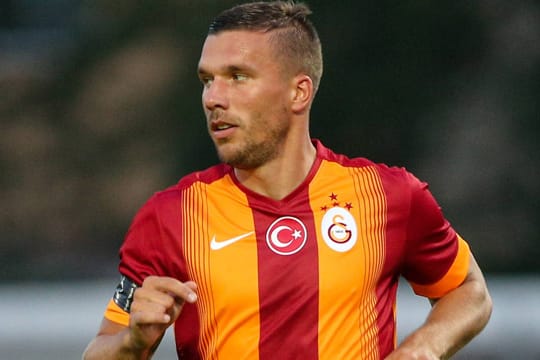 Lukas Podolski trifft gleich im ersten Spiel für seinen neuen Klub Galatasaray Istanbul.