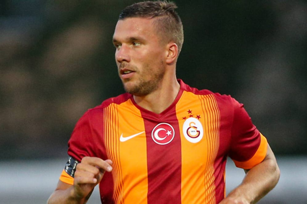 Lukas Podolski trifft gleich im ersten Spiel für seinen neuen Klub Galatasaray Istanbul.