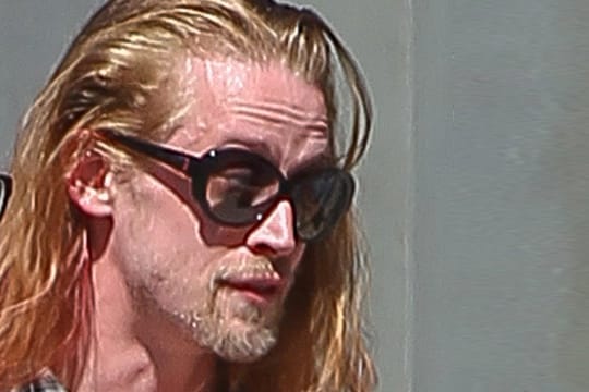 Macaulay Culkin erschien ganz schön abgerockt zu einem Date.