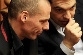 Der frühere griechische Finanzminister Gianis Varoufakis und Ministerpräsident Alexis Tsipras: War die Rückkehr zur Drachme bereits geplant?