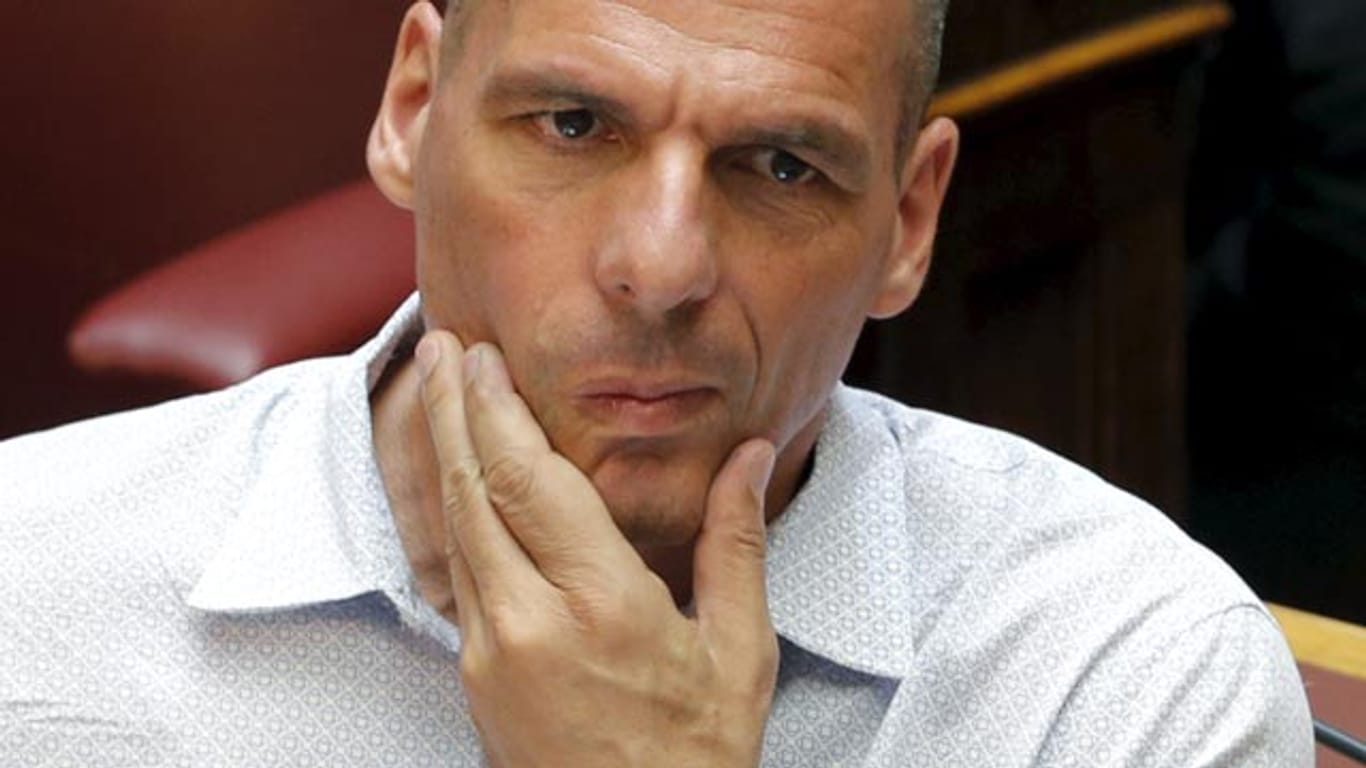 Fünf Anzeigen sind gegen den ehemaligen griechischen Finanzminister eingegangen.