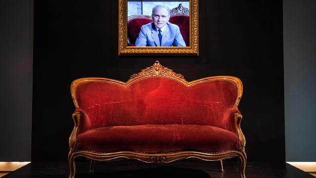 Loriots Sofa ist museumsreif.