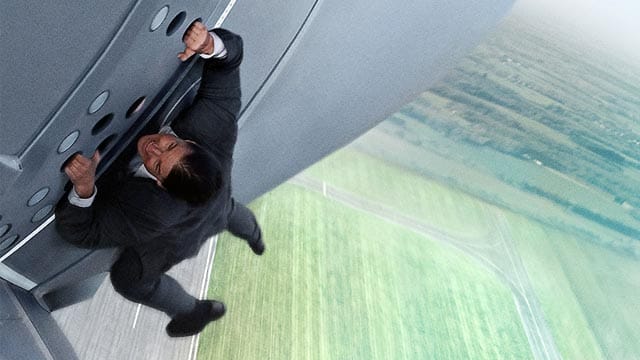 Ethan Hunt (Tom Cruise) lässt sich mal wieder etwas hängen.