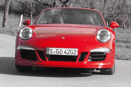 Der kommt knallig: Porsche 911 GTS 4 Cabrio.