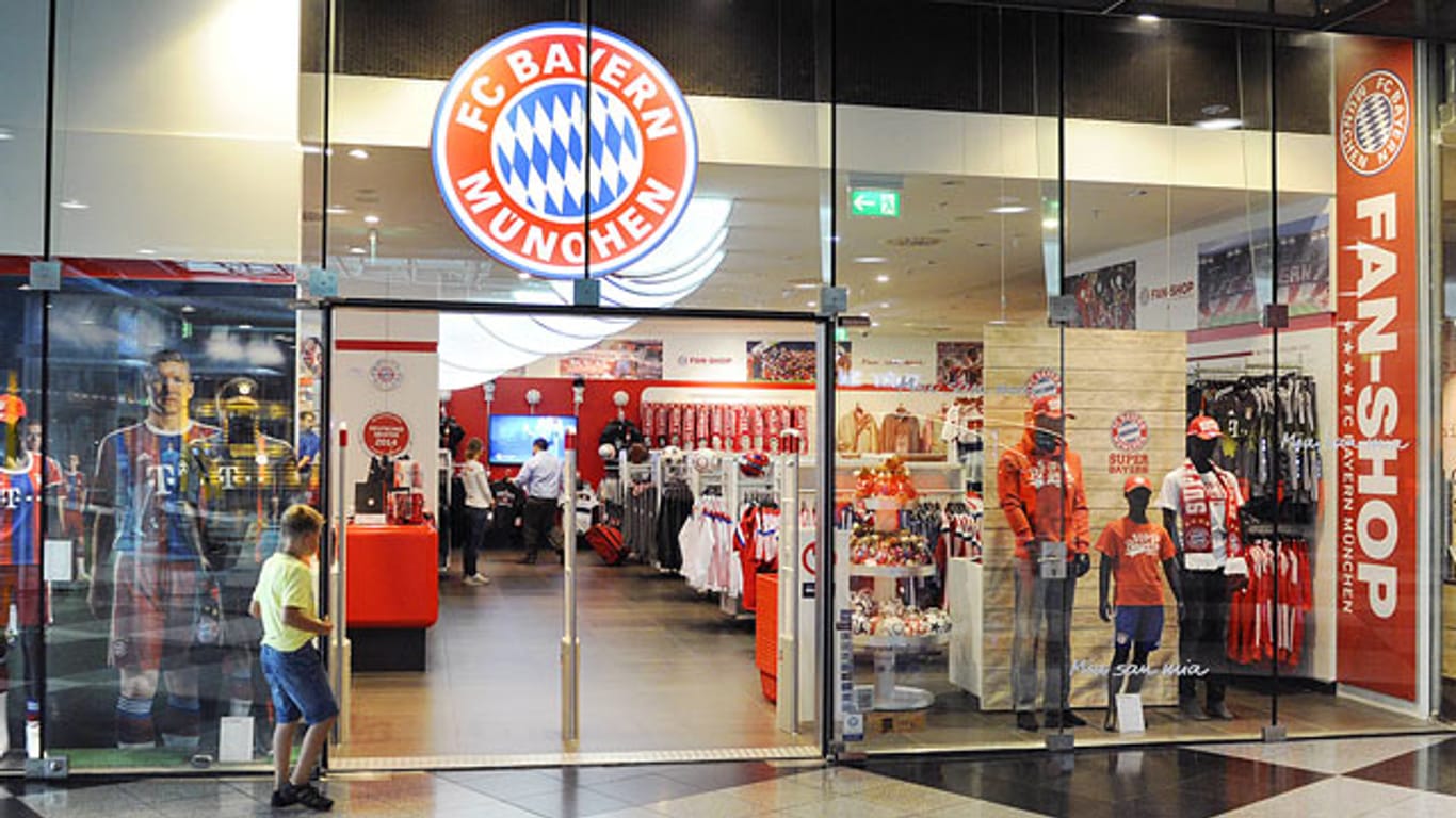 Für Löwen-Fans eine verbotene Zone: Der Fanshop des FC Bayern München.