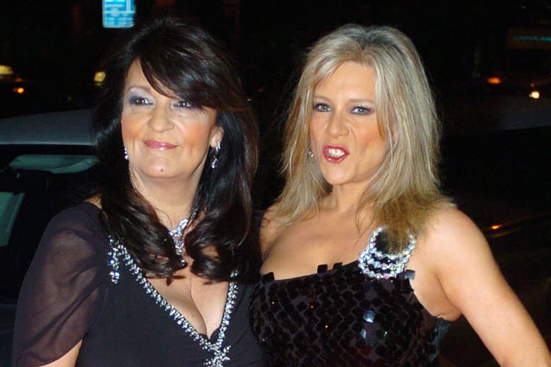 Ein Foto aus glücklicheren Tagen: Myra Stratton (li.) und Samantha Fox im Jahr 2010.