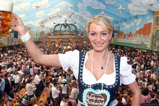 Wo das Bier in Strömen fließt: Das Münchner Oktoberfest verbinden viele mit Deutschland und den Deutschen.