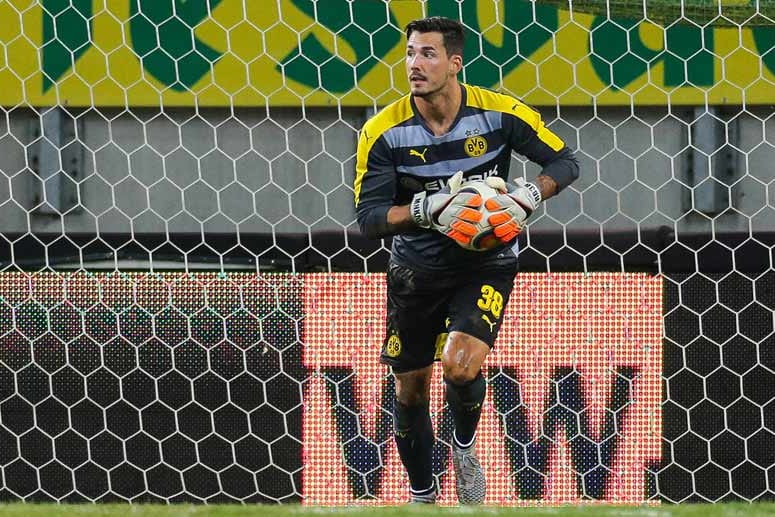 Wird Torwart Roman Bürki die neue Nummer eins im Kasten des BVB?