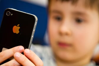 Kids-Verbraucheranalyse 2015: Jedes zweite Kind hat ein eigenes Handy.