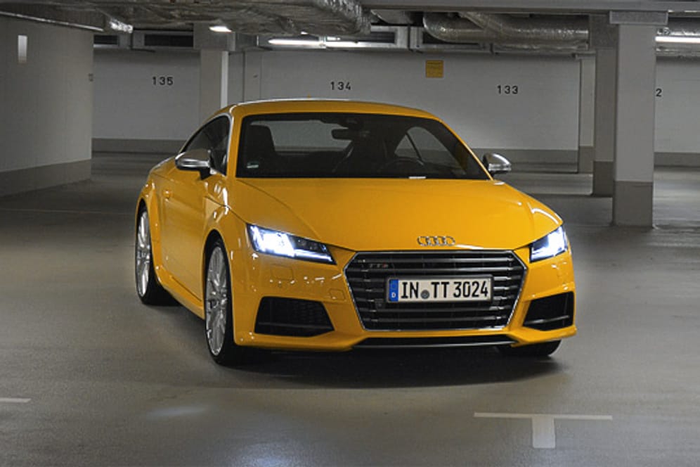 Gelb und richtig stark - der Audi TTS.