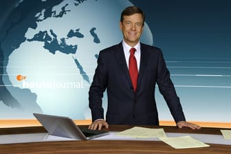 Claus Kleber ist Anchorman beim ZDF, er moderiert das Nachrichtenmagazin "heute-journal".