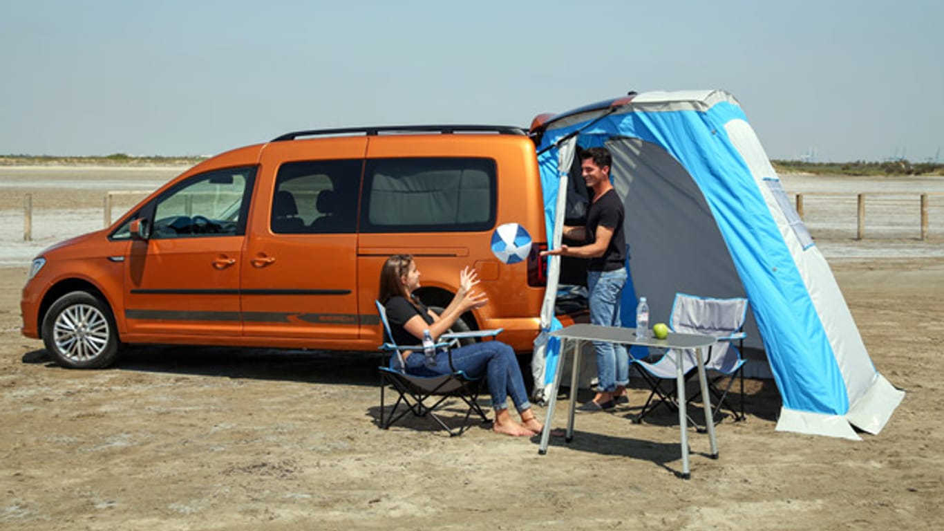VW Caddy Beach - kleiner Camper für kleineren Geldbeutel.