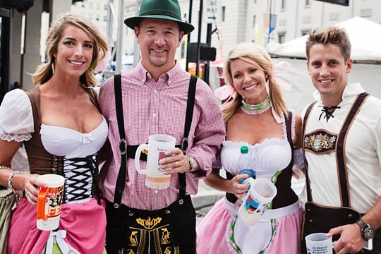 Die traditionelle Tracht darf auf dem Fest natürlich nicht fehlen.