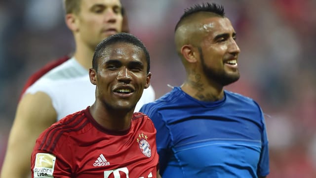 Bayerns Neuzugänge Douglas Costa (li.) und Arturo Vidal bringen Qualität und Internationalität. Bayerns Neuzugänge Douglas Costa (li.) und Arturo Vidal bringen Qualität und Internationalität.