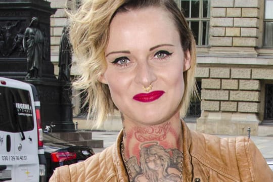 Jennifer Weist ist die Sängerin der Rockband Jennifer Rostock.