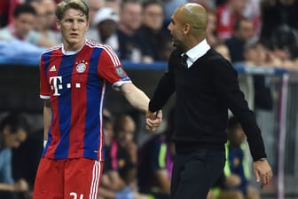 Bastian Schweinsteiger (li.) und Bayern-Trainer Pep Guardiola.