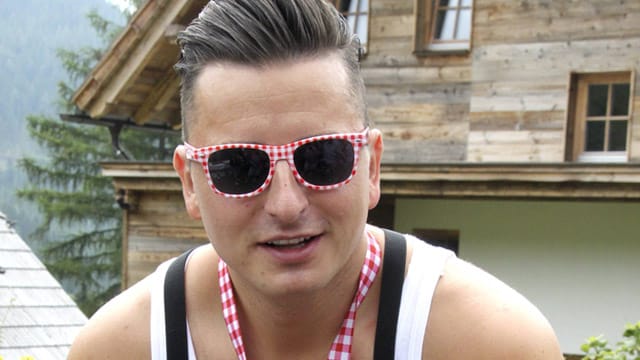 Andreas Gabalier hat Ärger wegen eines TV-Spots.