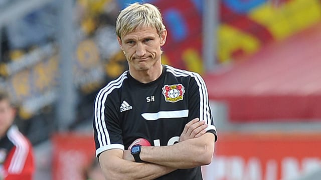 Sami Hyypiä trainierte bis 2014 die Mannschaft von Bayer 04 Leverkusen. Sami Hyypiä trainierte bis 2014 die Mannschaft von Bayer 04 Leverkusen.