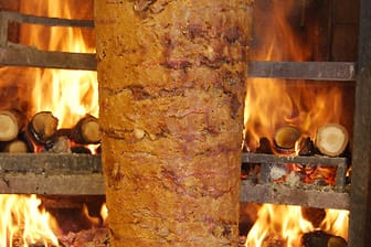 Döner Kebab: Das Original kommt nur vom Holzkohlegrill.