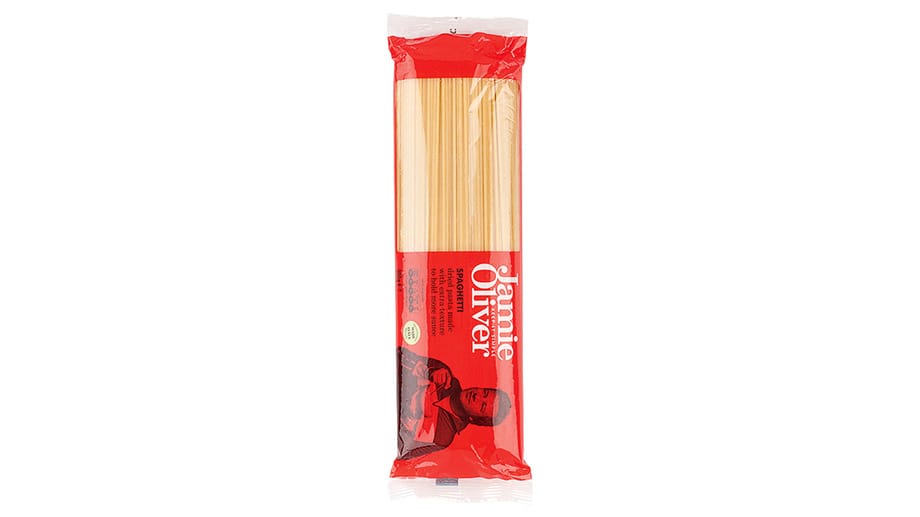 Die "Jamie Oliver Spaghetti" (1,79 Euro pro 500 Gramm) erreichten lediglich ein "Befriedigend" (Note 2,9). Die Tester bemängelten den Geschmack und ungleichmäßig lange Nudeln, die teilweise gebrochen waren.