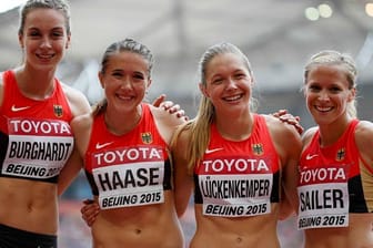 Die deutsche Damen-Staffel über 4 x 100 Meter steht im Finale.