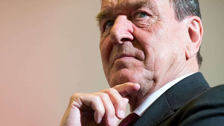 Gerhard Schröder hält das Asylverfahren für nicht zukunftsfähig.