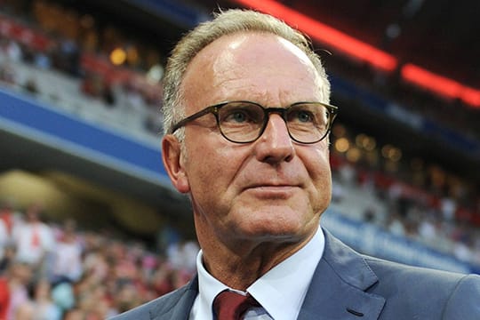 Karl-Heinz Rummenigge engagiert sich mit dem FC Bayern für Flüchtlinge.