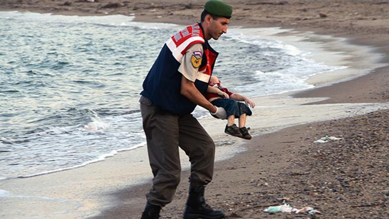 Das Bild des toten syrischen Flüchtlingsjungen berührte Menschen weltweit.