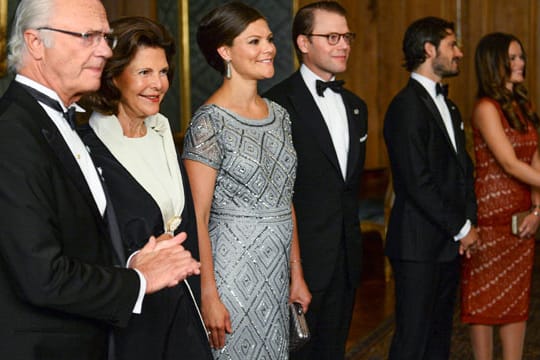 Traute Familie: König Carl XVI. Gustaf, Königin Silvia, Kronprinzessin Victoria, Prinz Daniel, Prinz Carl Philip und Prinzessin Sofia.