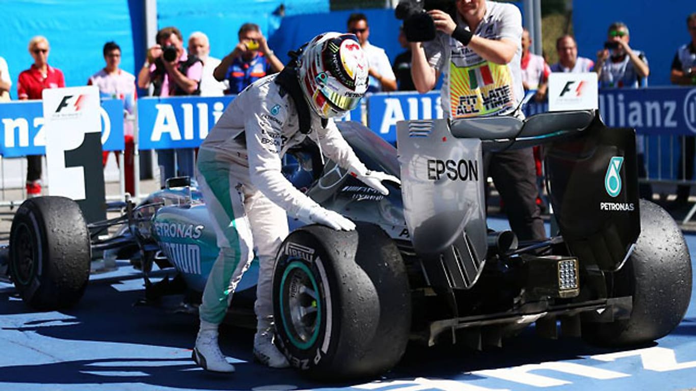 Lewis Hamilton gewinnt das Rennen in Monza.