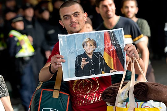 Flüchtlinge erreichen am Wochenende den Münchner Hauptbahnhof.