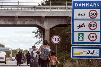 Flüchtlinge in Dänemark: Das Land will Asylbewerber bereits im Ausland abschrecken.