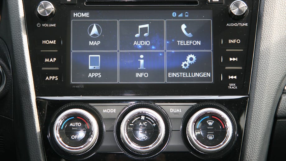 Modern und aufgeräumt zeigt sich das neue Infotainment-System mit Touchscreen.