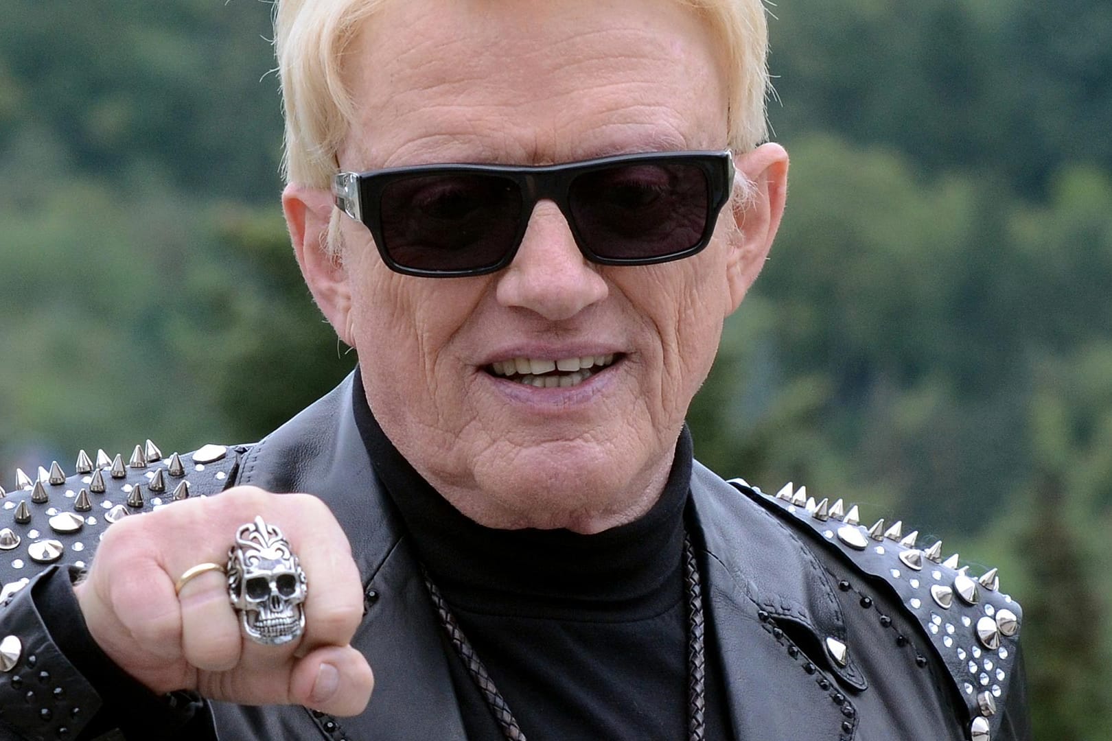 Heino hat keine Freunde.