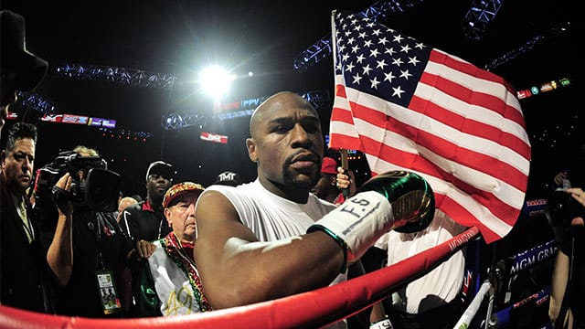 Floyd Mayweather nimmt nach seinem Kampf gegen André Berto Abschied von seinen Fans.