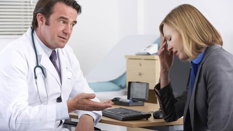 Die Grippesaison 2014/15 bescherte Ärzten massenhaft Zulauf.