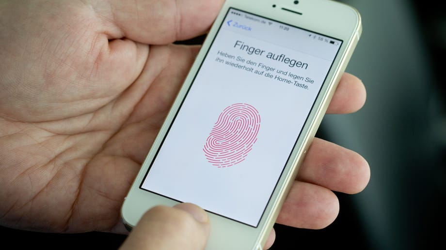 Mit dem iPhone 5s führte Apple einen Fingerabdruck-Scanner namens "Touch ID" im Homebutton ein.